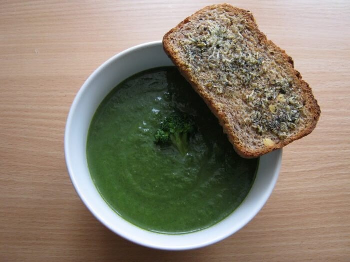 Zupa krem brokułowo-szpinakowa