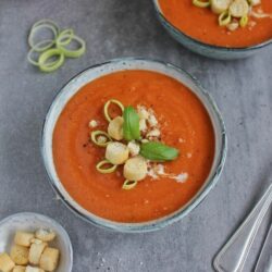 Zupa krem z pomidorów, pora i ziemniaków - miniatura