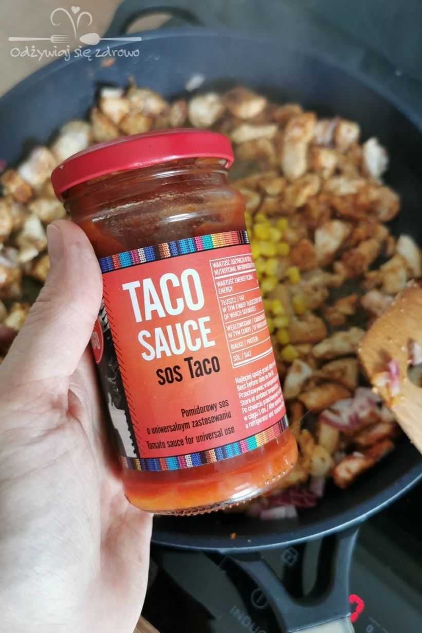 Dodawanie sosu Taco