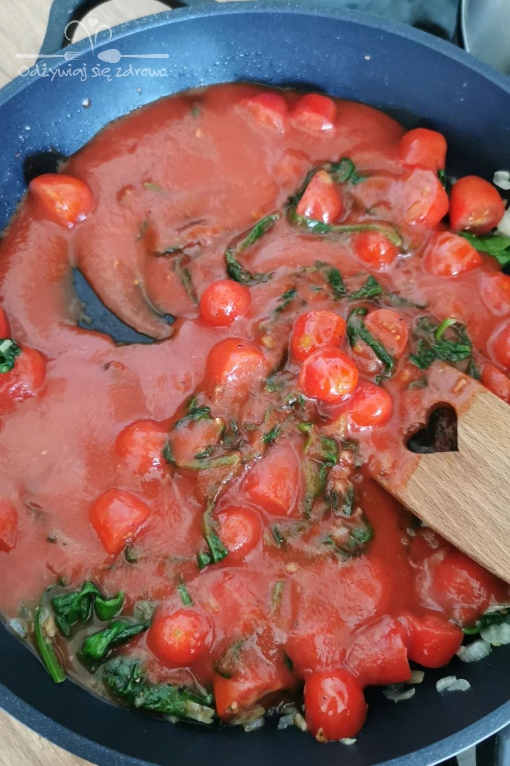 Dodanie pomidorków koktajlowych